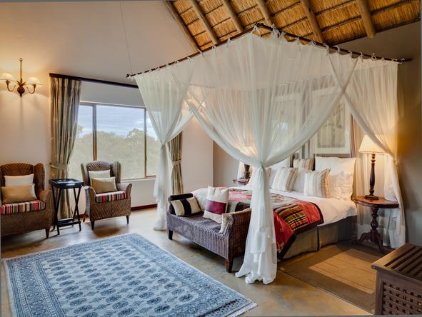 Tintswalo Manor House - Bedroom1